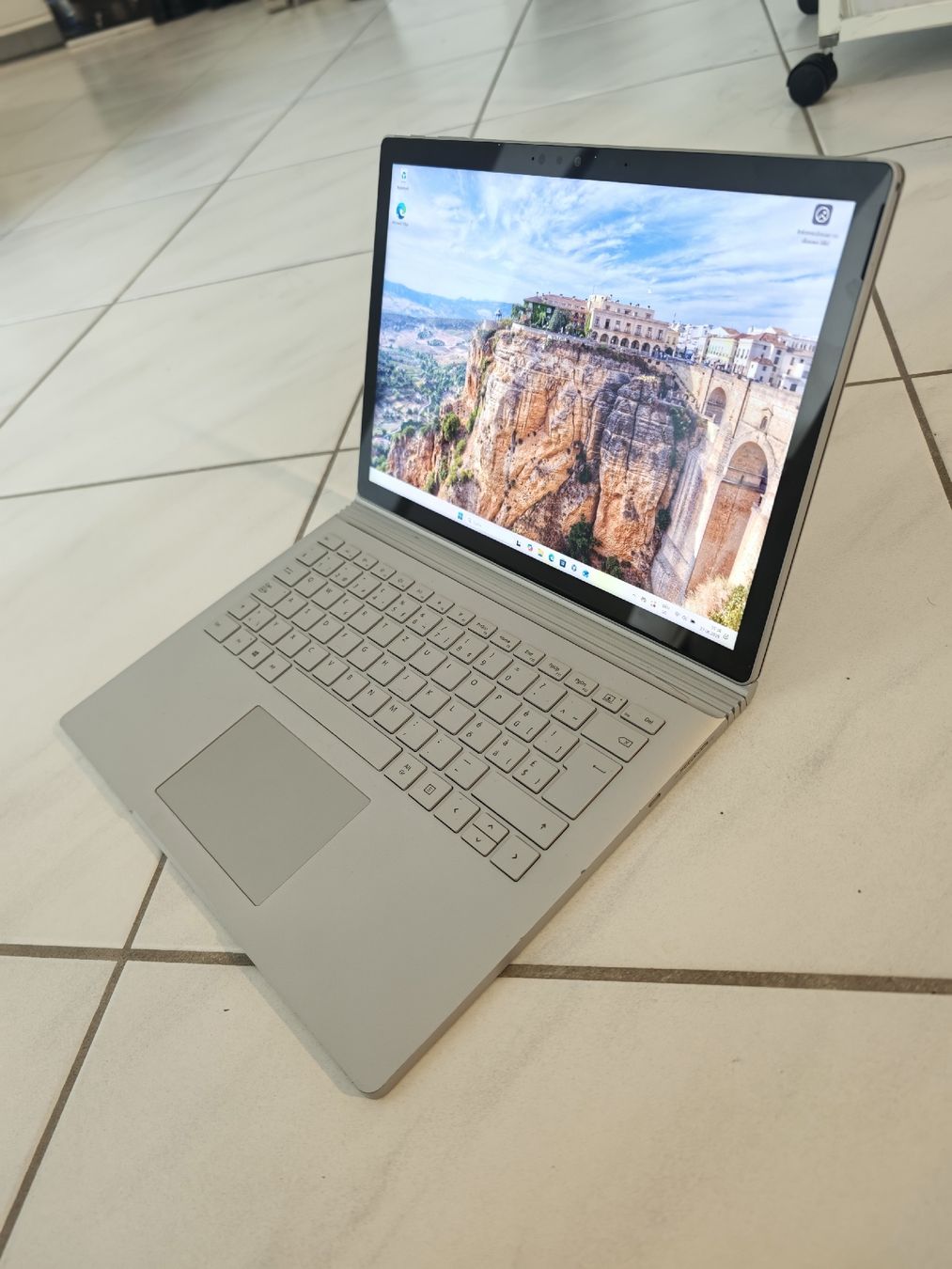 Microsoft Notebook: Surface Book 3, TOUCH | 477 GB SSD | 32GB Ram | i7 – Usato da Frauenfeld venduto da DaWarWas 1