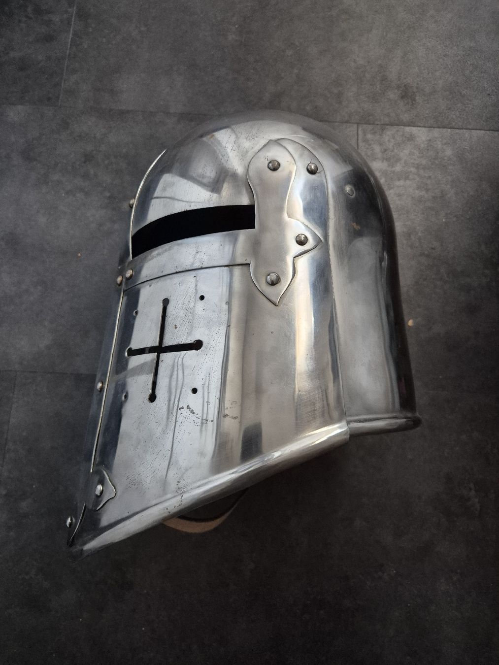 Abiti antichi: Ritterhelm – Usato da Dinhard venduto da Stewi 2