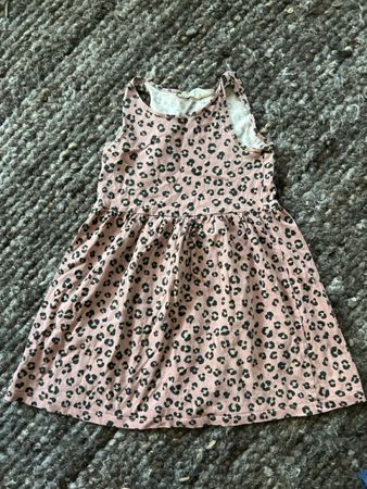 H&M Kinder Kleid Gr 110/116