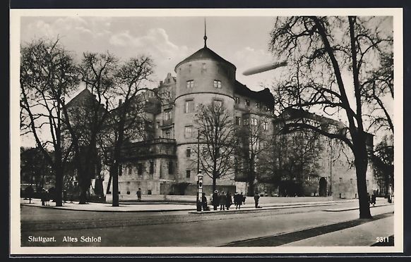 Foto & Poster: AK Stuttgart, Altes Schloss mit Zeppelin – Usato da Berlin venduto da bartko-reher