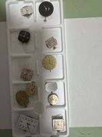 Lot de mouvements et cadrans de montres pour pièces détachée