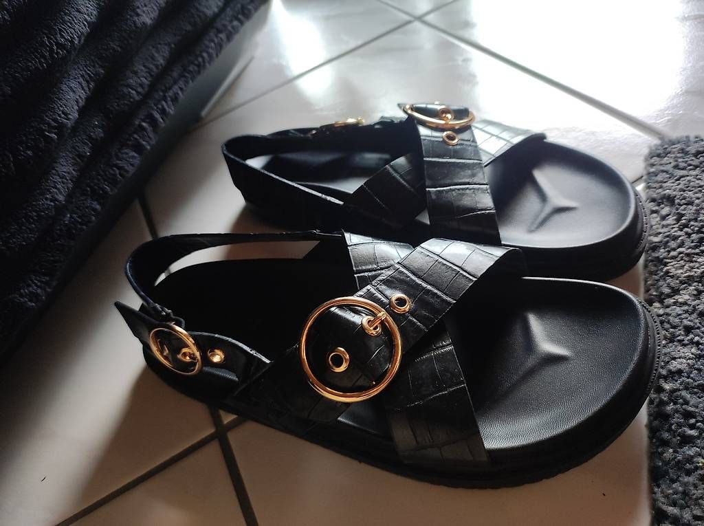 Chaussures femmes: Sandale – D'occasion à Thörigen par imo_5f9y 1
