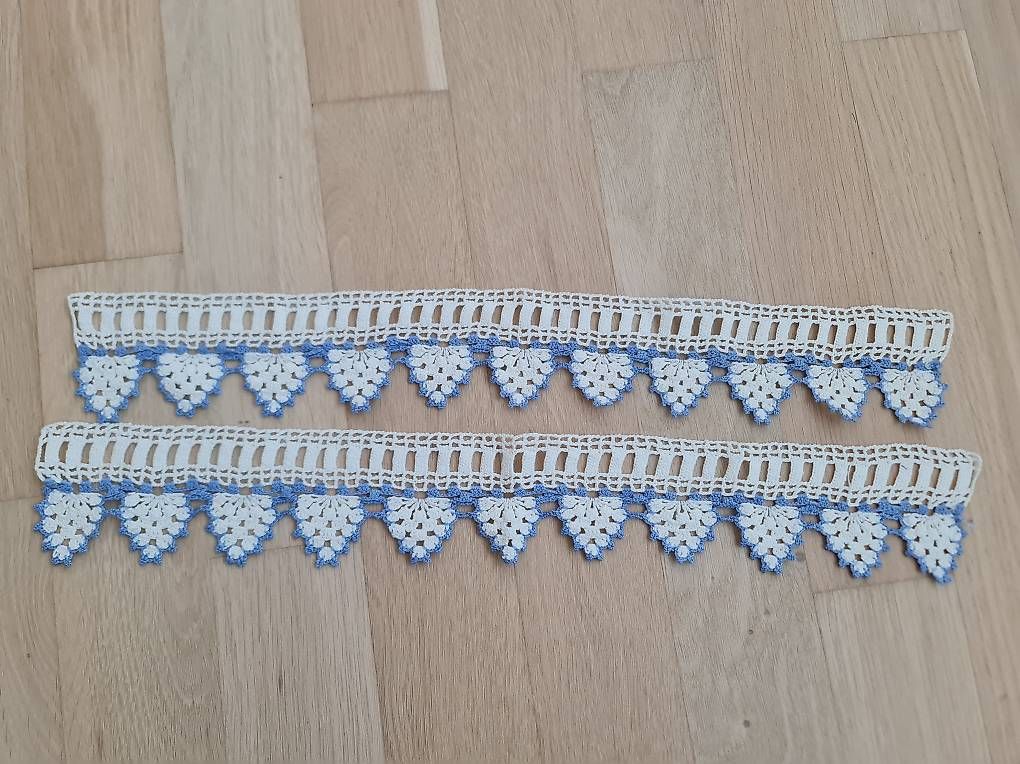 Stoffe: Spitzenbordüre weiss/blau – Gebraucht aus Allschwil von 86d_fmd5 4