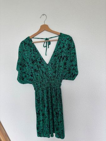 Kleid Damen grün Grösse S gemustert neu