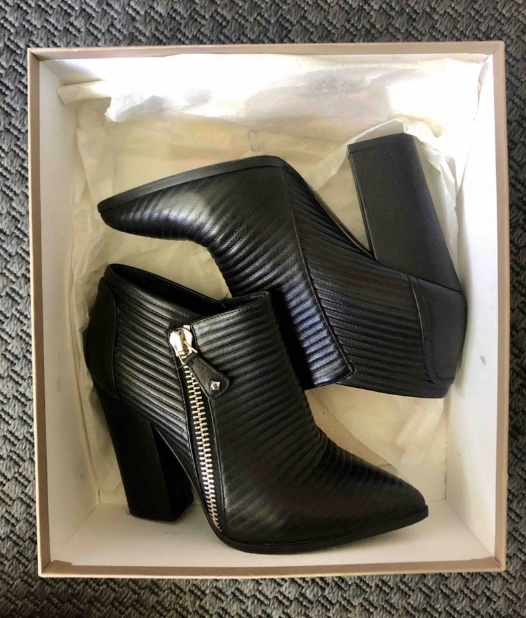Scarpe da donna: GREYMER Bikerboots, Gr. 36,5 – Nuovo (secondo la descrizione) da Zürich venduto da CamillePatthey 3