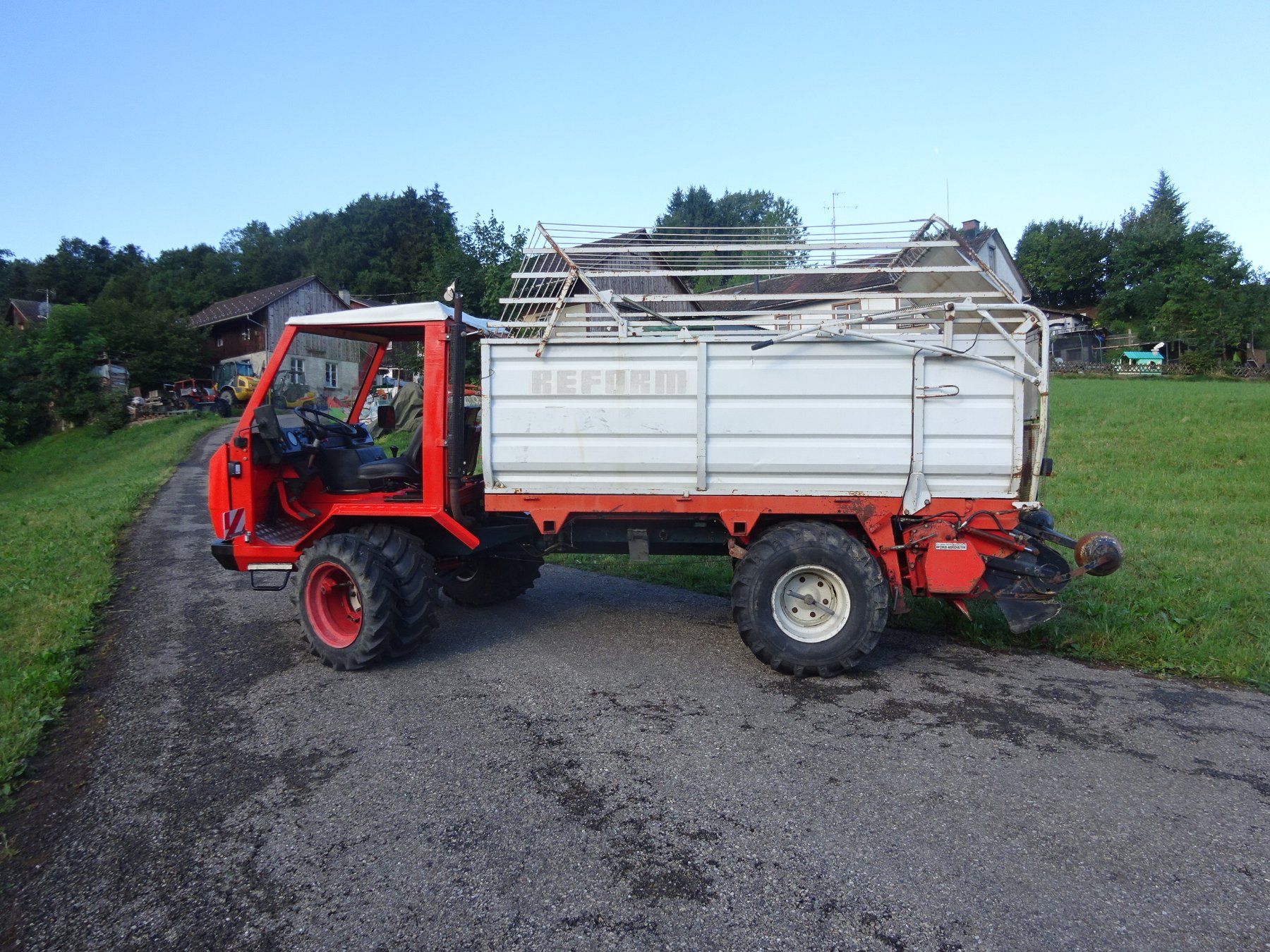 Reform Traktoren: Transporter Reform Muli 600 mit Ladegerät – Gebraucht aus Bauma von deutz08 2