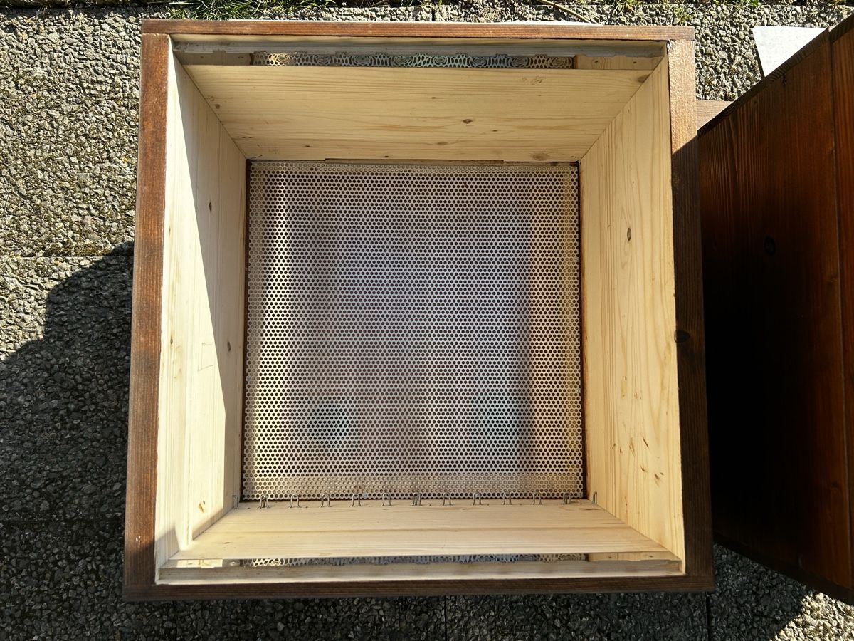Bienenhäuser: Ruches Dadant Blatt – Neu und originalverpackt aus Echallens von wha_sjz5 6