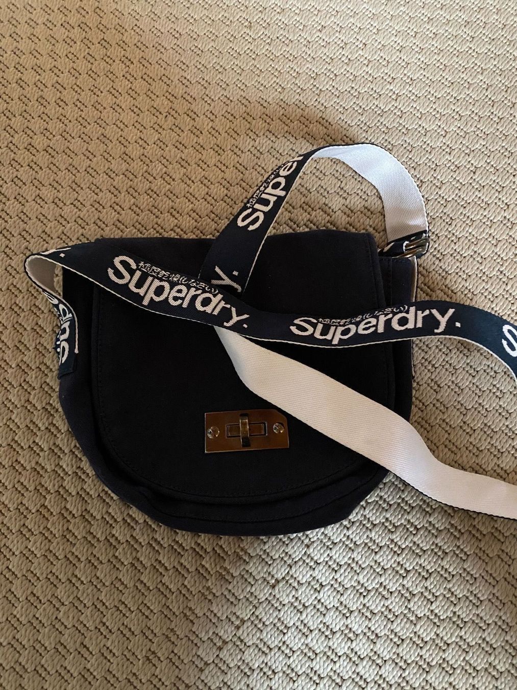 Superdry Borse da donna: Tasche Superdry – Nuovo (secondo la descrizione) da Wädenswil venduto da Iana32