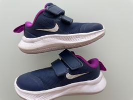 Nike Kinderschuhe Grösse 21