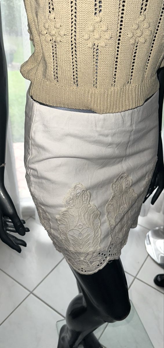 Zara Gonne: ZARA MINIROCK GR. S – Usato da Unteraegeri venduto da MH203 2