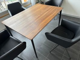 Esstisch Nussbaum massiv 140x98cm