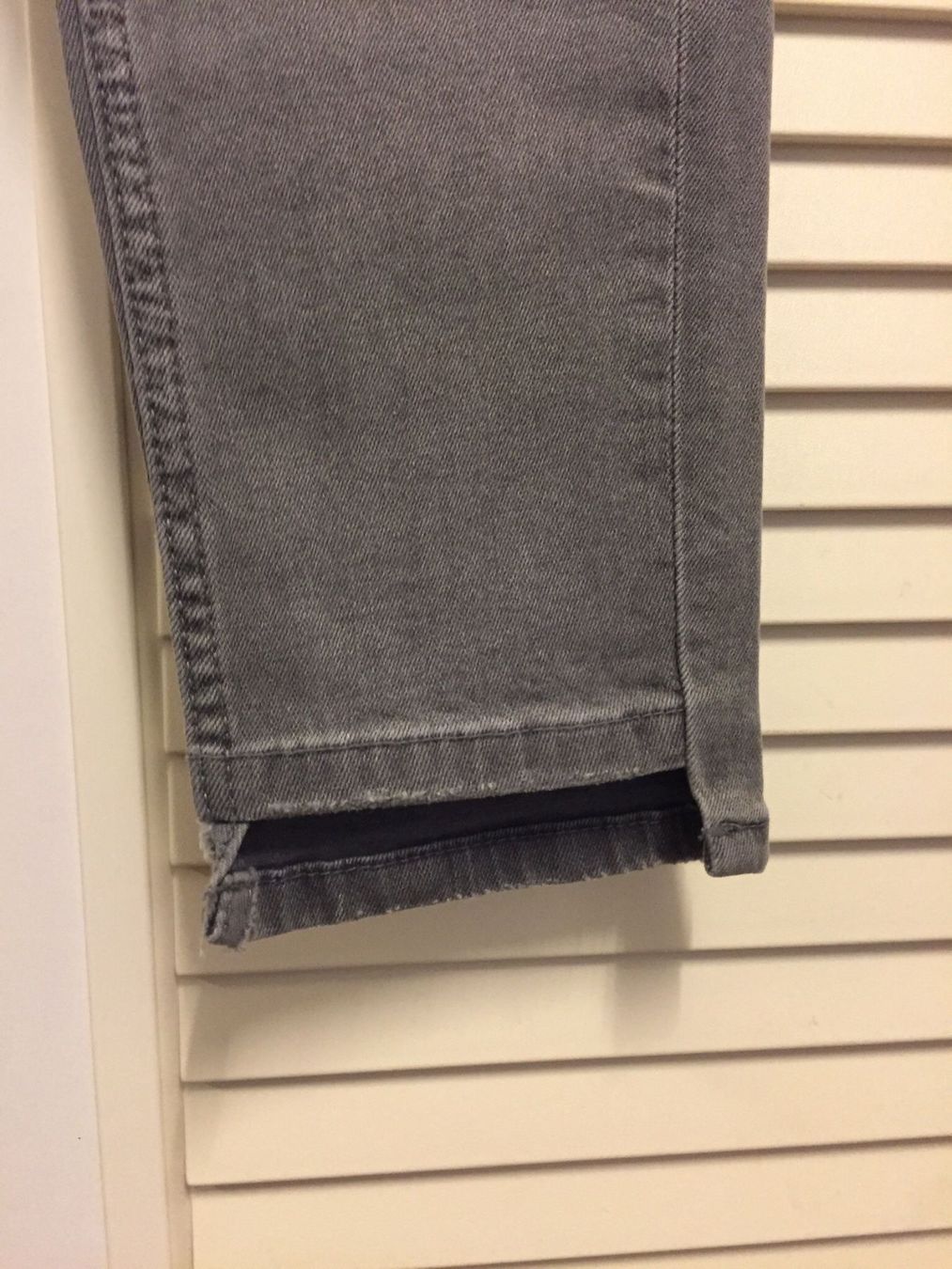 Zara Jeans: Zara Jeans Grösse 36 – Usato da Basel venduto da Robyn20 4