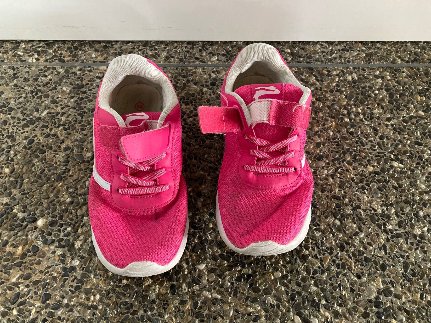 Scarpe per ragazze: Sneakers, Turnschuhe, Gr. 34 – Usato da Aetingen venduto da Nadinsky