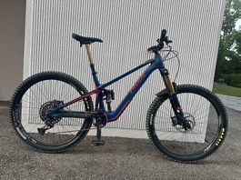 Pivot Shuttle SL