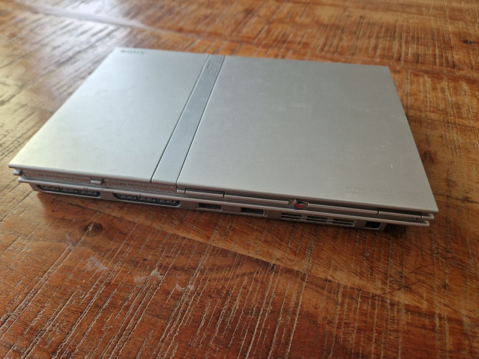 Sony Console: PlayStation 2 Slim Silber Komplettset – Usato da Horw venduto da mas_7sh8 5