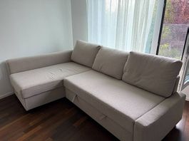 IKEA FRIHETEN Ecksofa mit Bettkasten in Beige