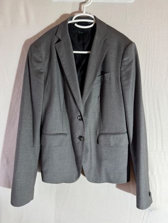 schöner grauer Blazer Benetton Gr. 44