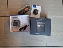 PIQ smart mini projector