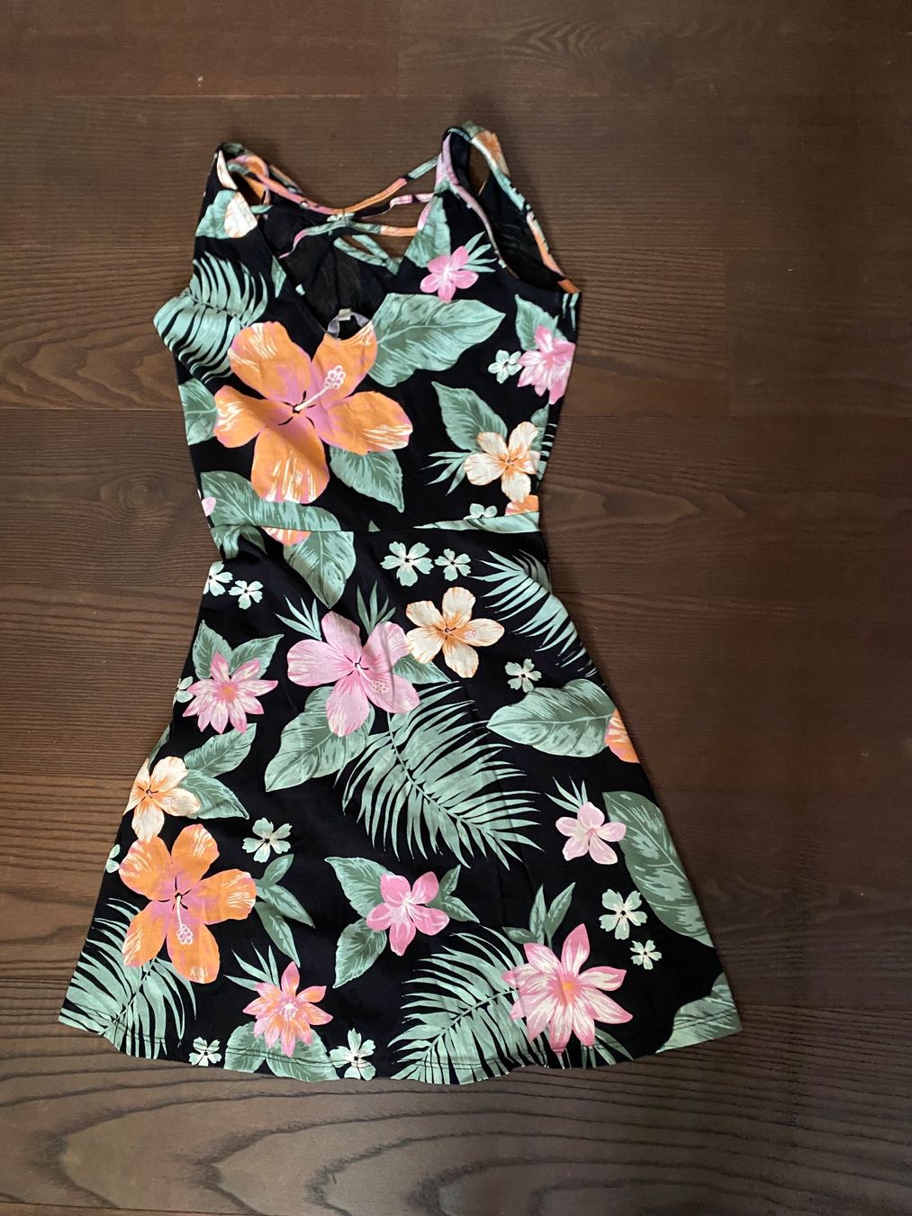Vestiti: Sommerkleid Gr. M Blumenmuster schwarz bunt – Usato da Dielsdorf venduto da sissy04 2
