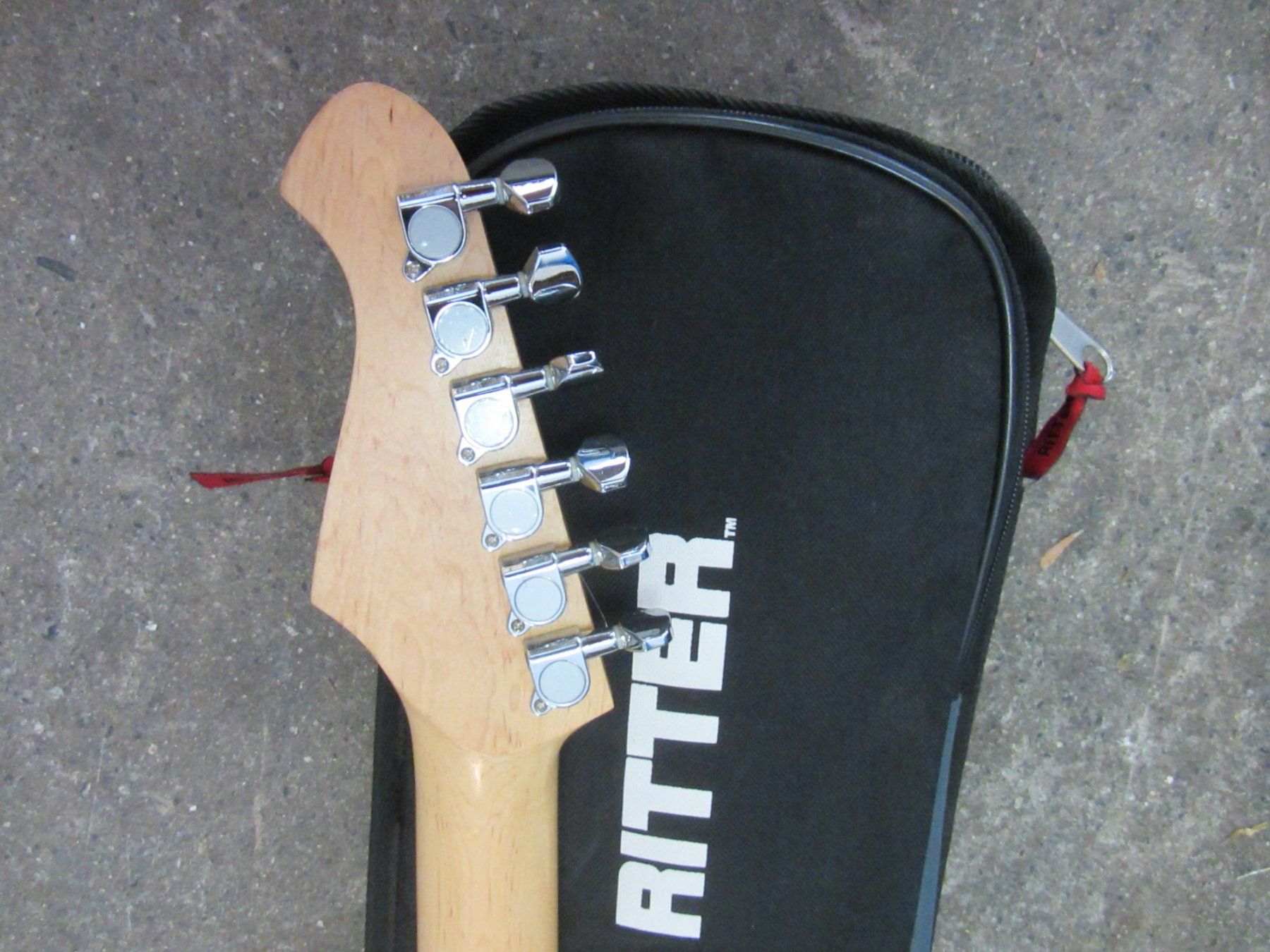 Aria Strumenti musicali: Aria Stg-Series Electric Guitar – Usato da Zürich venduto da bigboss 5