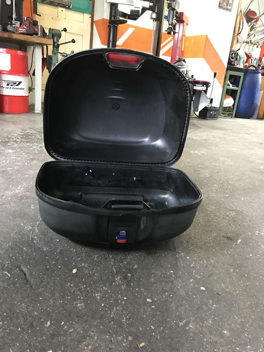 Topcase: Top Case ca 40 lt  – Gebraucht aus Safnern von Peter071 5