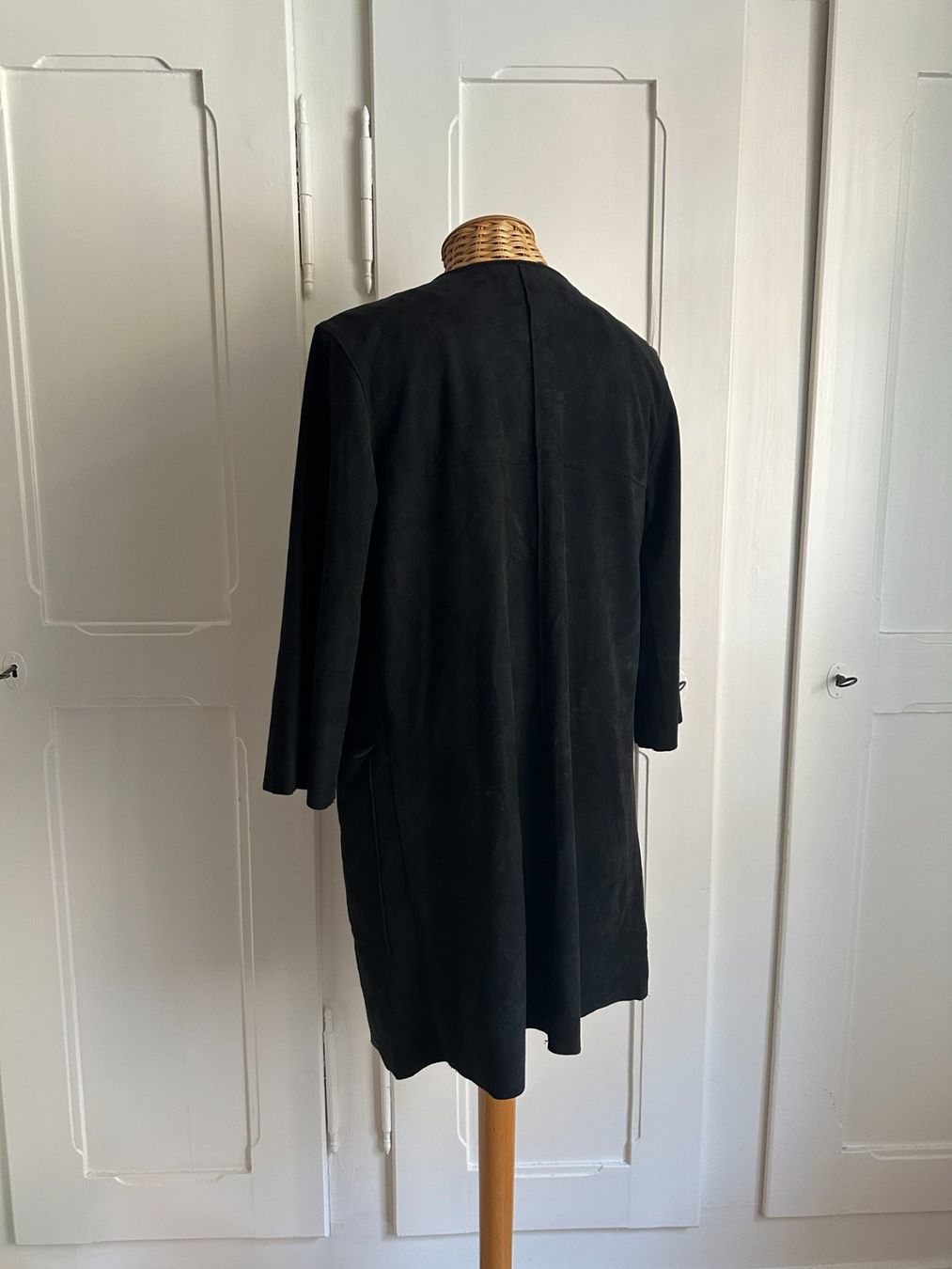 H&M Vestes: Wildleder Jacke schwarz - 34 – D'occasion à Zürich par Diazaio 2