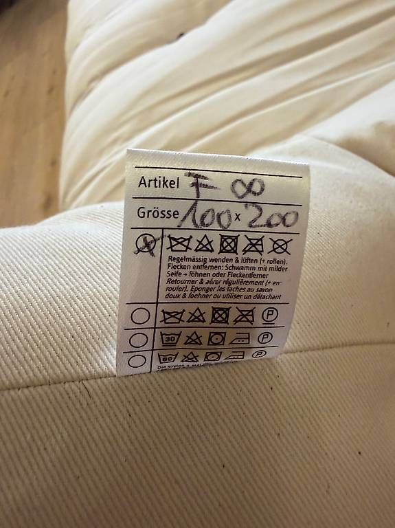 Lits: Futon aus Berner Produktion – D'occasion à Gurzelen par Na63 2