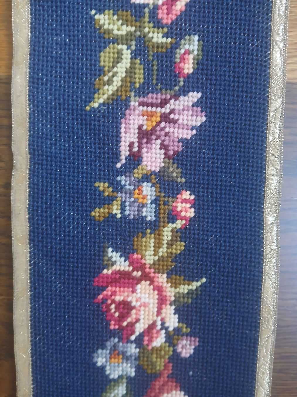 Stickrahmen: Vintage Needlepoint Floral Wall Hanging, Spring Decor! – Gebraucht aus Dübendorf von rol_fm6d 3