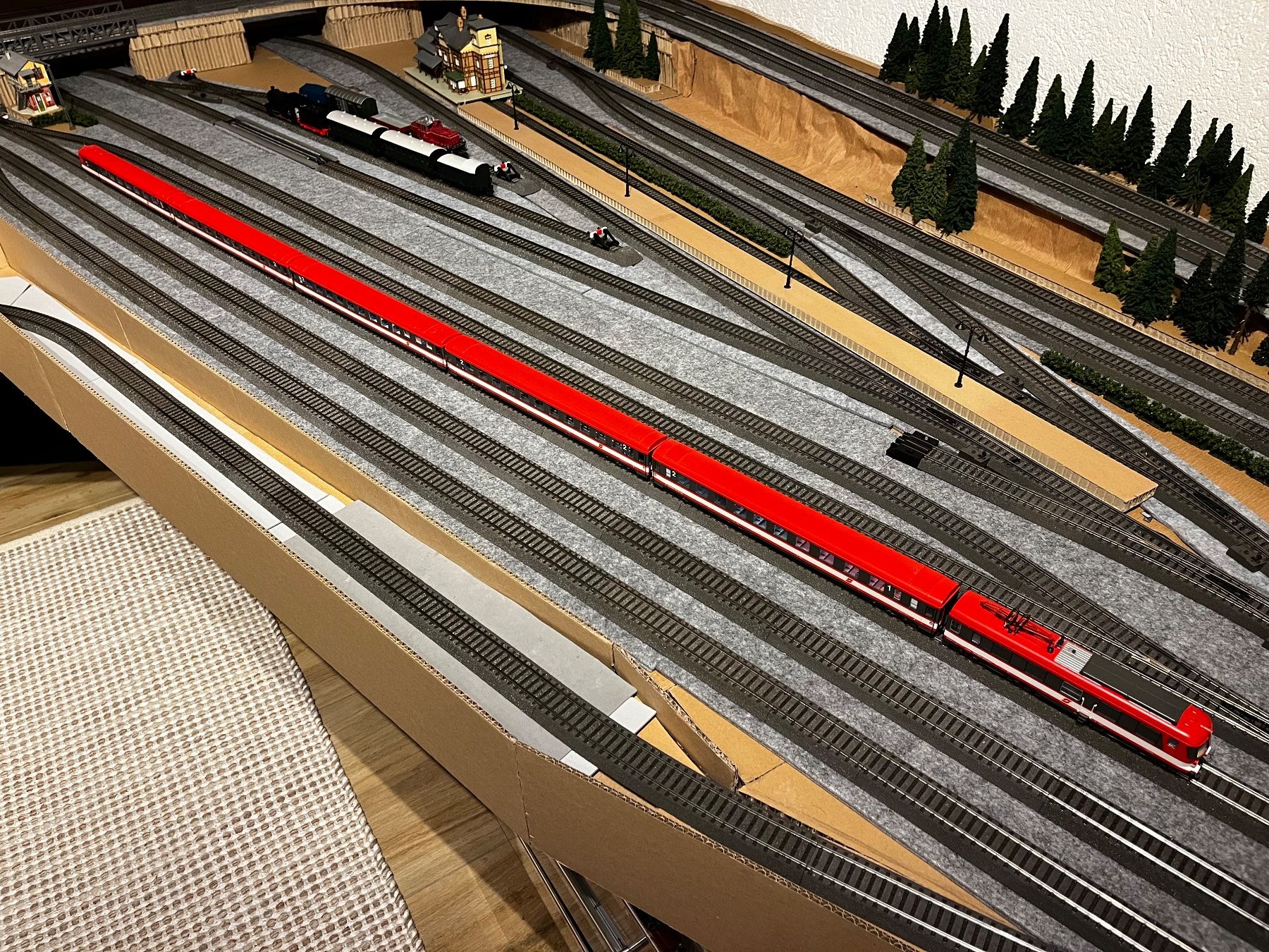 Roco Modelleisenbahnen: OeBB 4010 - Transalpin Rot von Roco 43898 – Gebraucht aus Mollis von zurichakos 6