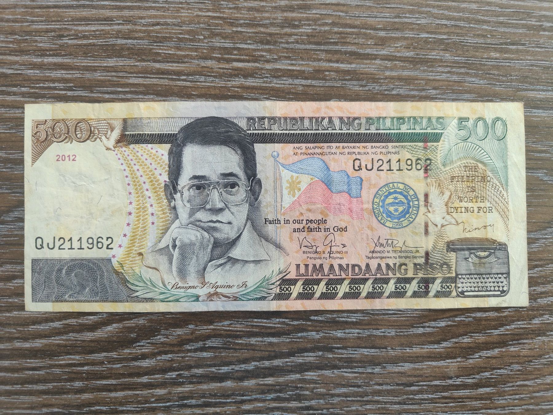 Banknoten: Philippinen 500 Piso 2012 !!!!!! – Gebraucht aus Flaach von Lonzo99