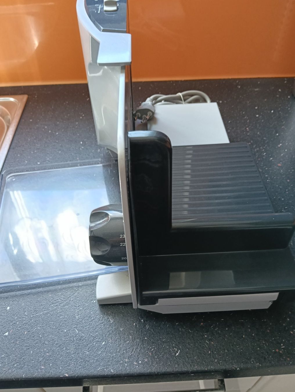 Elettrodomestici da cucina: Aufschnitt Maschine – Usato da Wil venduto da banzano 1