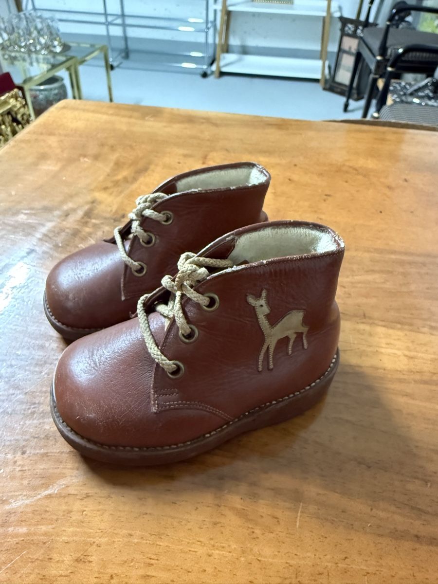 Bally Scarpe per ragazzi: Bally Primaire Leder Kinderschuhe – Usato da Aarburg venduto da Yula24 2