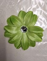 Hübsche grüne Haarspange Blume mit Glitzer, neuwertig