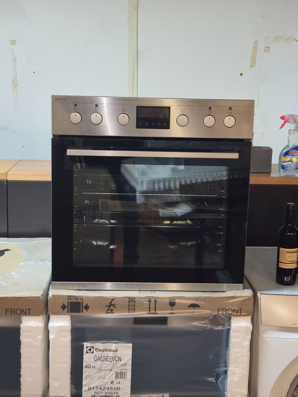 Electrolux Küchengeräte: Backofen – Neu (gemäss Beschreibung) aus Volketswil von lms63