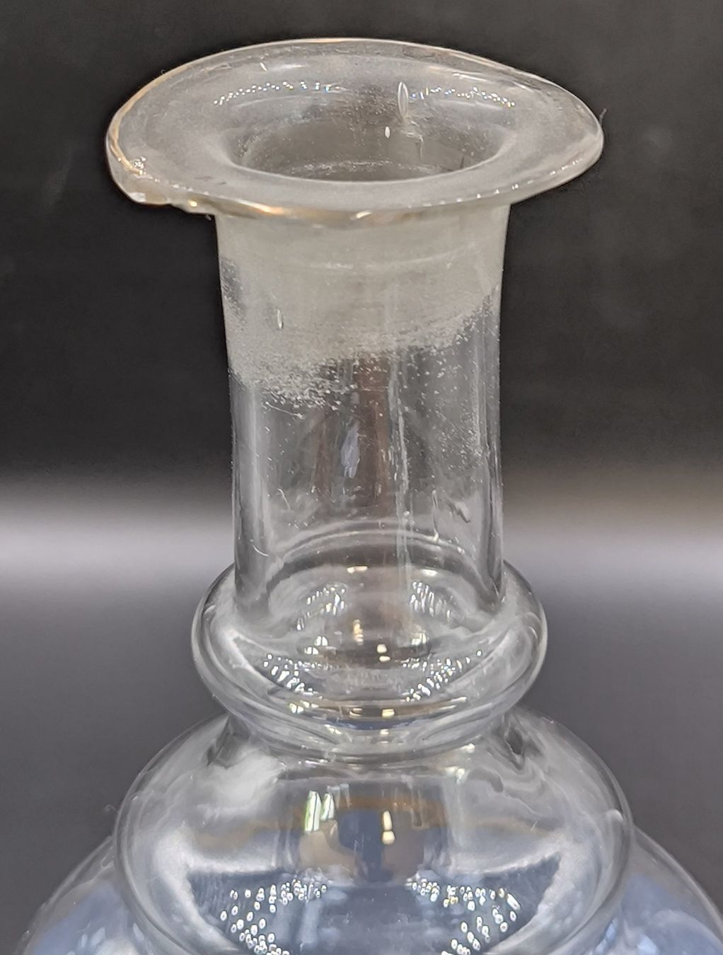 Bicchieri: Antike Likörkaraffe mit 4 Gläsern aus Glas – Usato da Rorschacherberg venduto da snOOpydOg11 7