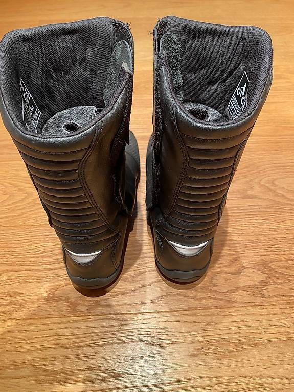 Herrenschuhe: Motorradstiefel – Gebraucht aus Ehrendingen von Babette010 1