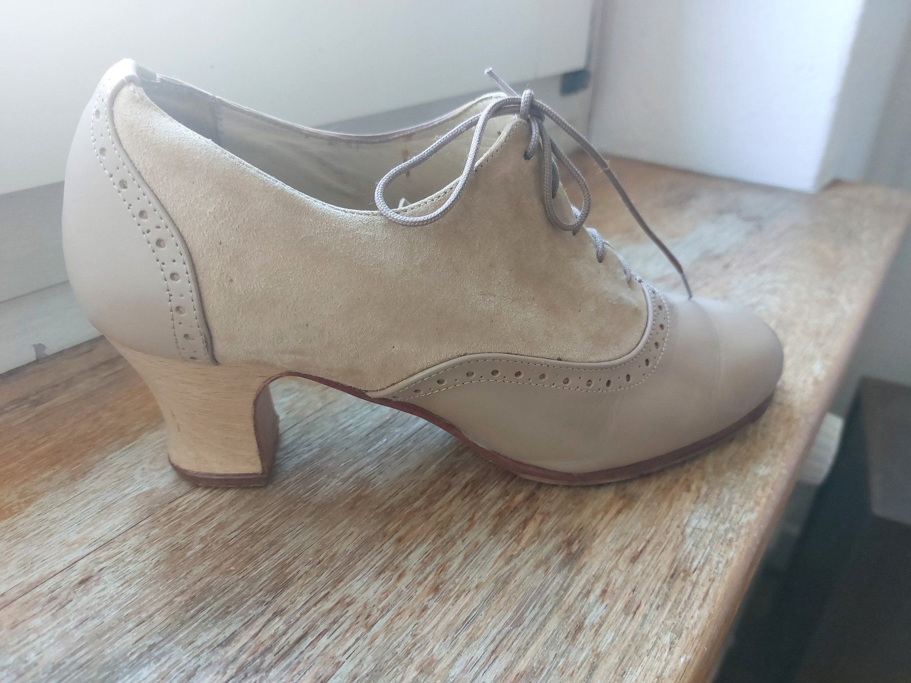 Damenschuhe: Flamencoschuh beige zum Einsteigen – Gebraucht aus Basel von kon_wz8r 2