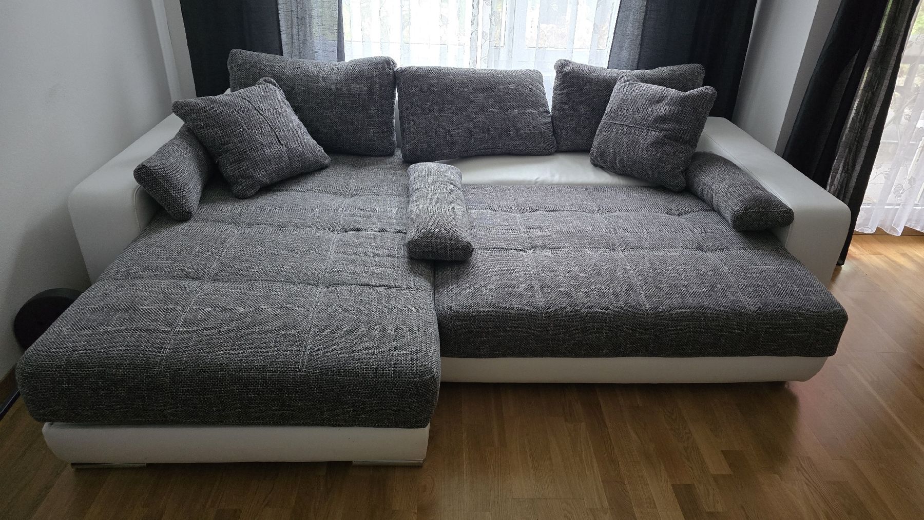 Divani: Gemütliches Ecksofa mit Schlaffunktion & Topper – Usato da Zürich venduto da Spanischmann 3