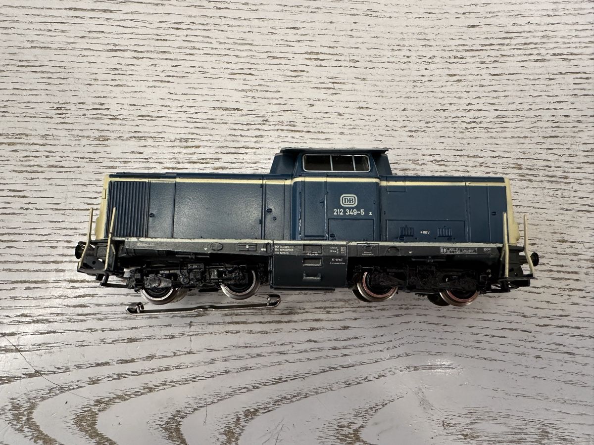 Märklin Modelleisenbahnen: Märklin 3147 DB BR 212 – Gebraucht aus Lupsingen von New-Haven 4