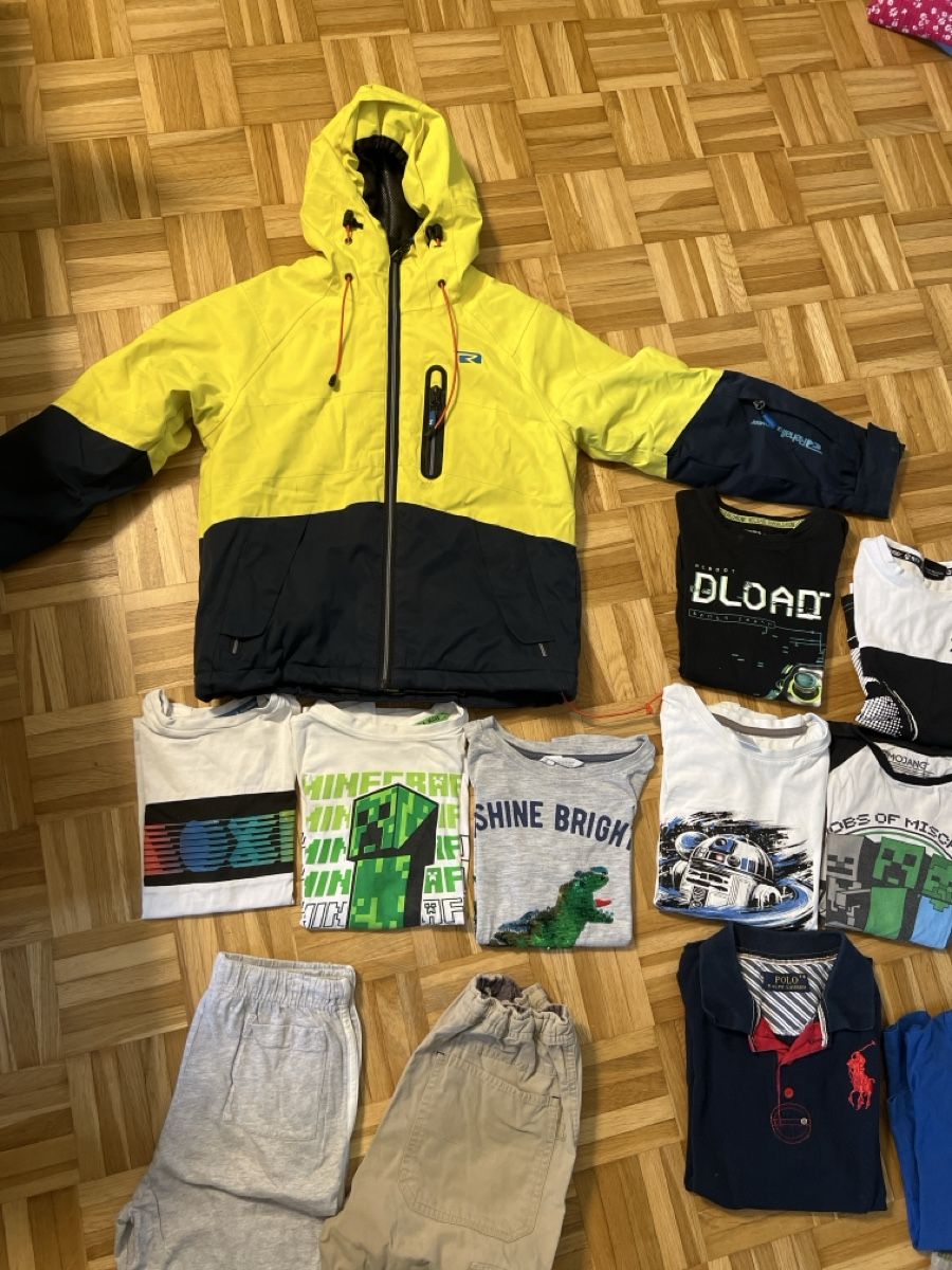 Lotti & Set di vestiti: Kinderkleider Paket Junge, Grösse 122/128 – Usato da Zuchwil venduto da Commander0 1