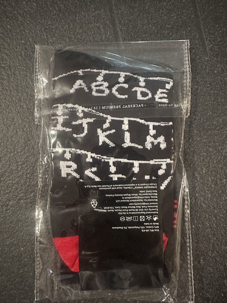 Chaussettes édition limitée Stranger Things x Chupa Chups (Neu und ...