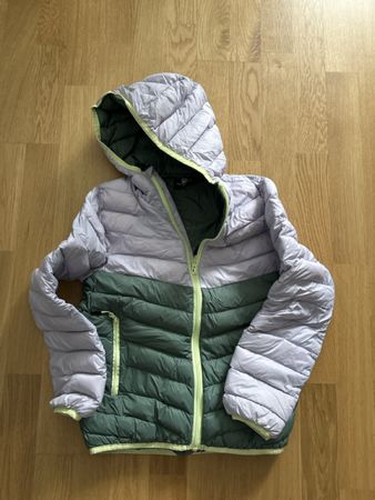 Daunenjacke mit Kapuze Gr. 152