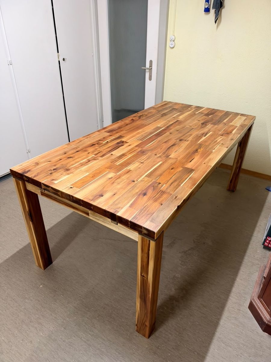 Tables: Massiver Esstisch – D'occasion à Neu St. Johann par hei_y2gw 2