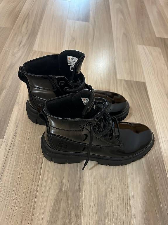 Timberland Scarpe da donna: Bottines noires Timberland – Nuovo (secondo la descrizione) da Saxon venduto da Nzo 4