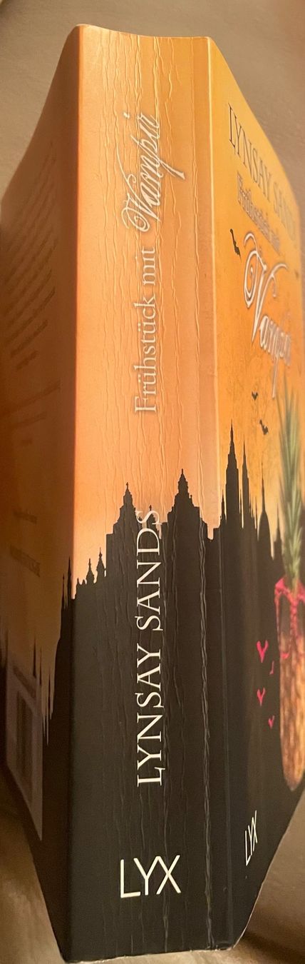 Libri: FRÜHSTÜCK MIT VAMPIR - LINSAY SANDS - TASCHENBUCH – Usato da Buchs AG venduto da fischli610 2