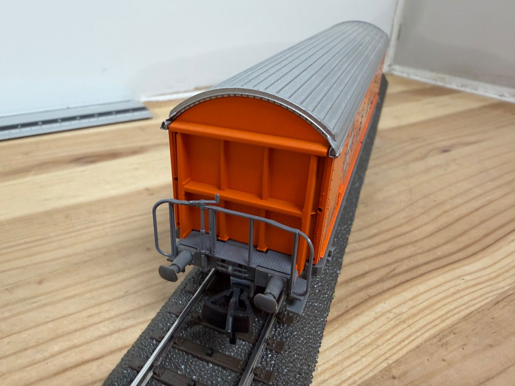 Roco Modelleisenbahnen: Spur H0 Roco Clean Schiebewandwagen DC – Gebraucht aus Büsserach von ModellbahnDepot 5