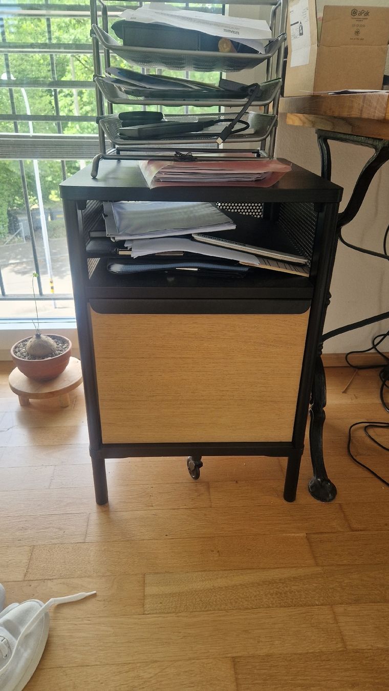 Cassettiere: Büro Beistellkorpus – Usato da Zürich venduto da Rahel46