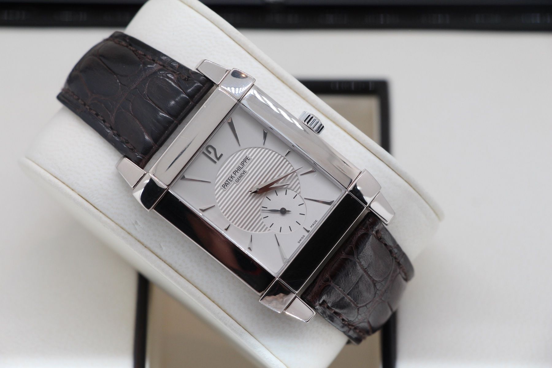 Patek Philippe Orologi: Patek Philippe Gondolo Weissgold Ref. 5111G, Full-Set 1.HAND – Usato da Zug venduto da eMDi_Collection 4