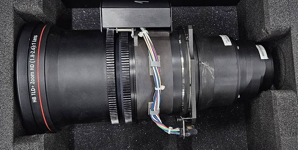 Obiettivi: Barco HB TLD+ Zoom HD Objektiv 1.8-2.6 – Usato da Rüti ZH venduto da Philippek