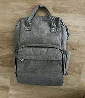 Grauer Baby-Wickelrucksack